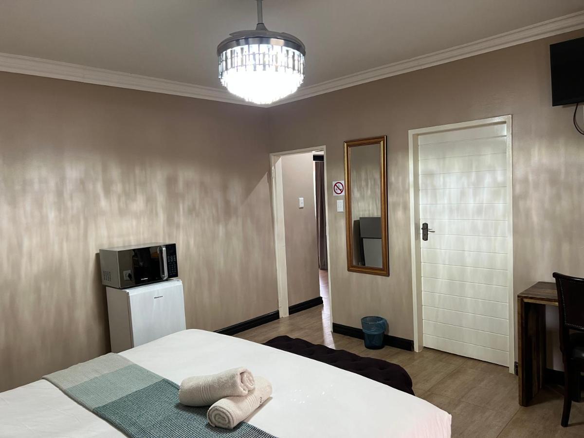 Thabazimbi Country Lodge エクステリア 写真