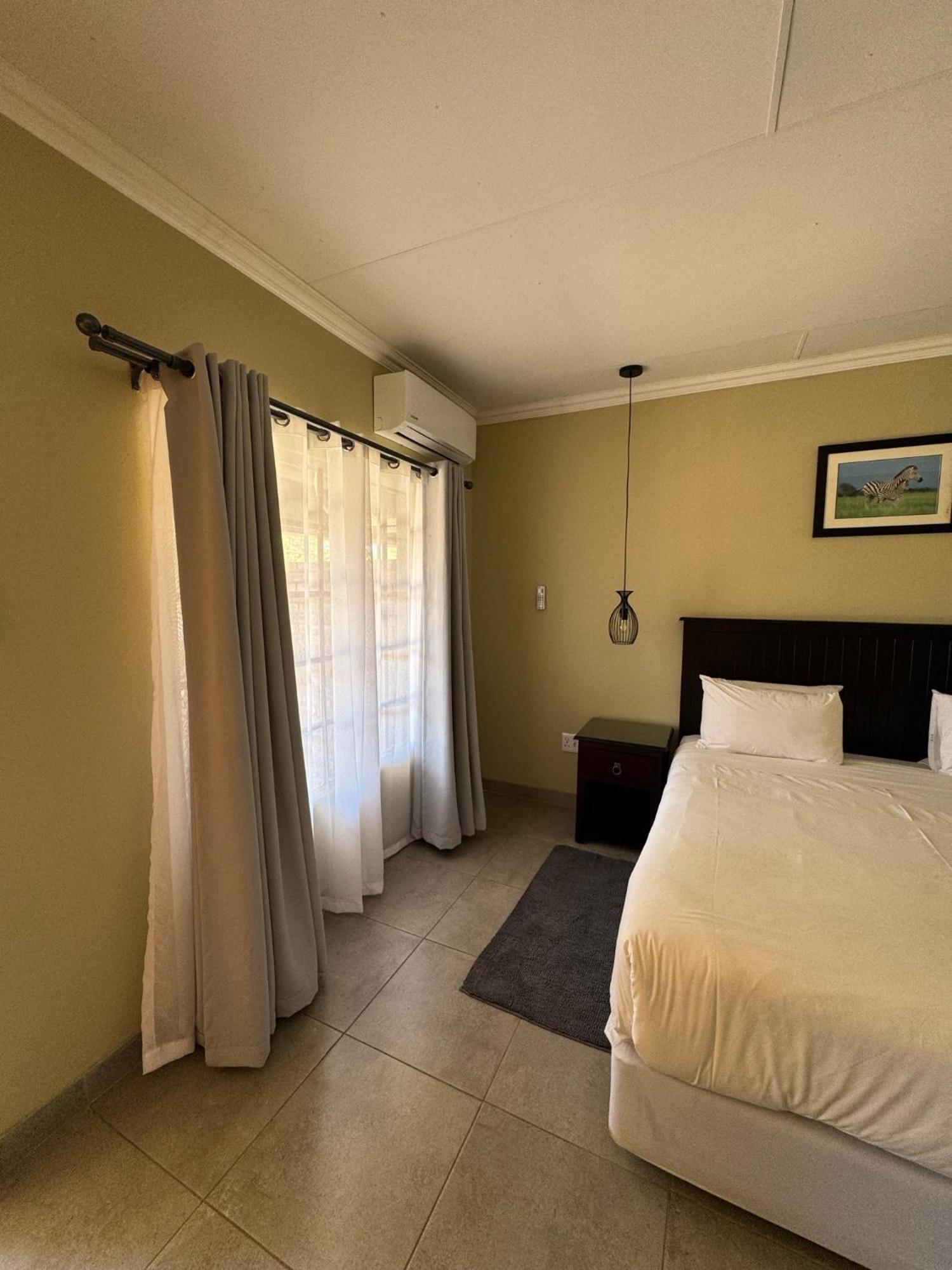 Thabazimbi Country Lodge エクステリア 写真