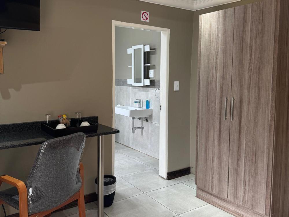 Thabazimbi Country Lodge エクステリア 写真